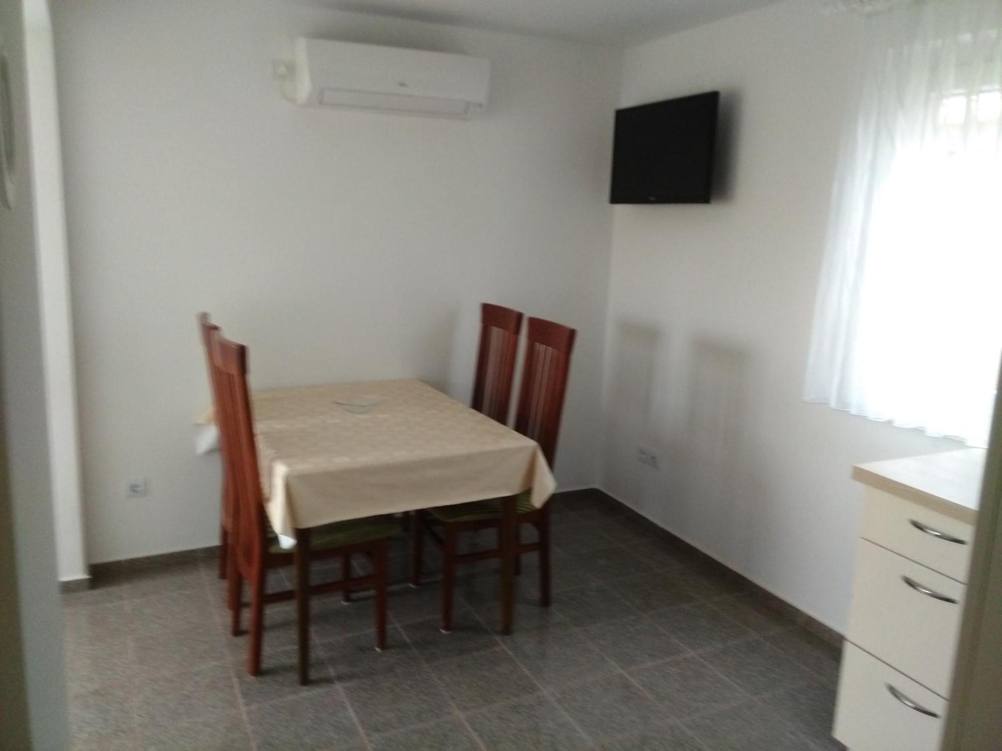 Apartments By The Sea Pag - 11778 Pag Town Room photo